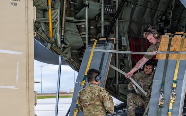 317th AW, 734th AMS conduct combat offload Method C training at Andersen AFB