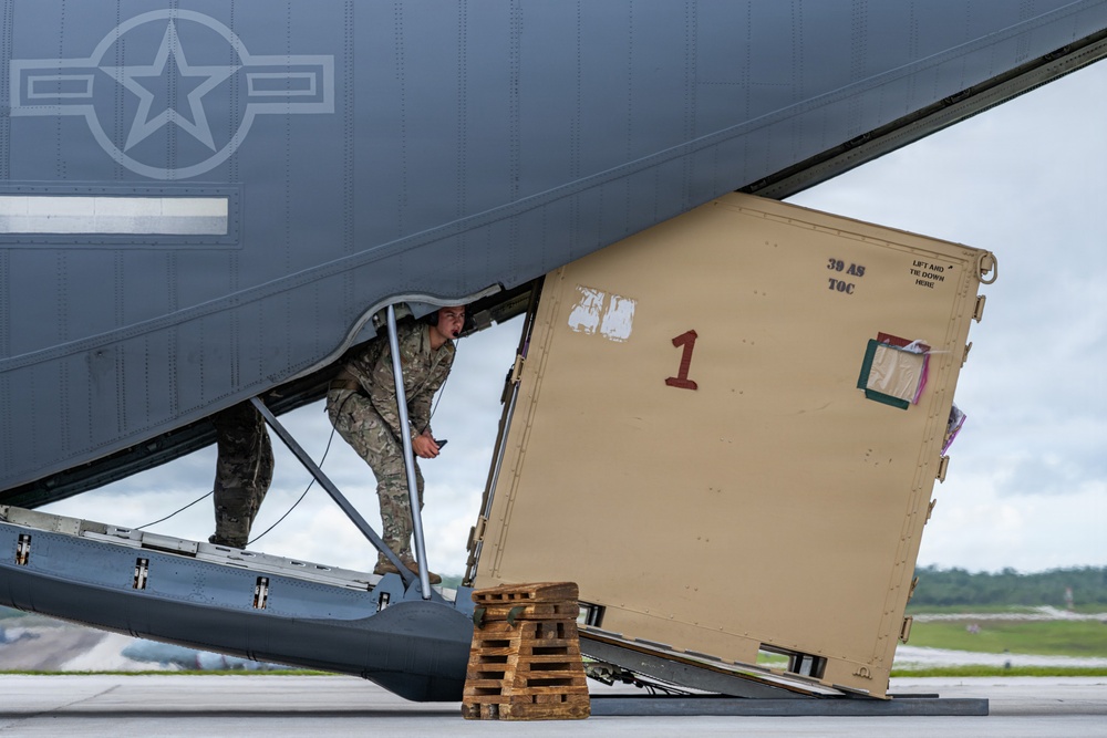 317th AW, 734th AMS conduct combat offload Method C training at Andersen AFB