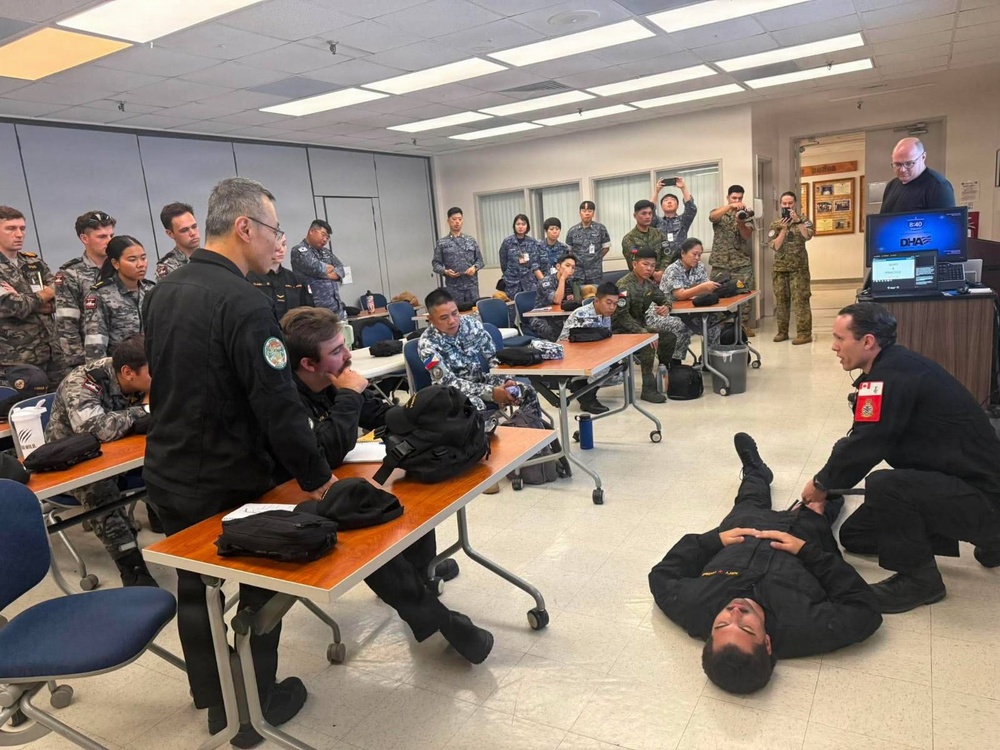 RIMPAC 2026: Canadian sailors demonstrate medical procedures aboard HMCS Ottawa