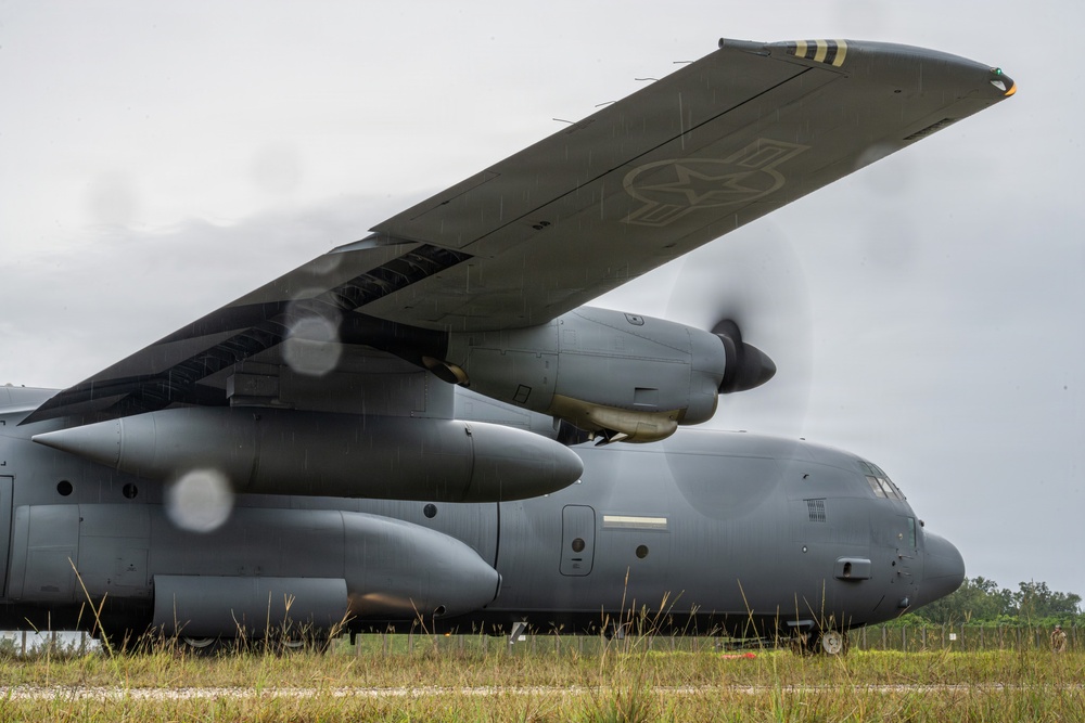 317th AW transports personnel simulating rapid island operations setup