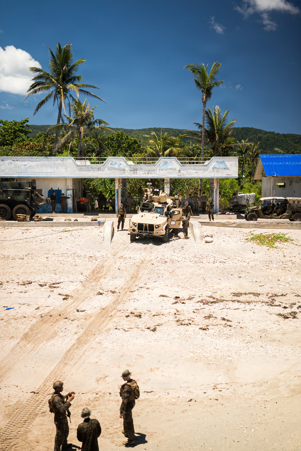 3rd Marine Littoral Regiment loads Philippine surface connectors after maritime key terrain security operations during KAMANDAG 10