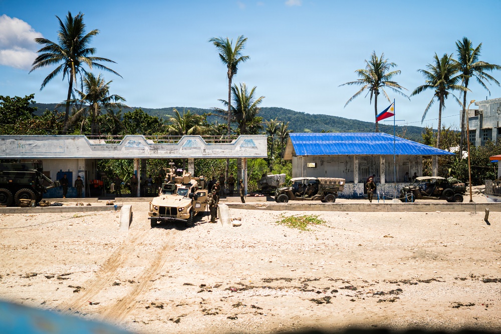3rd Marine Littoral Regiment loads Philippine surface connectors after maritime key terrain security operations during KAMANDAG 10