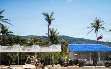 3rd Marine Littoral Regiment loads Philippine surface connectors after maritime key terrain security operations during KAMANDAG 10