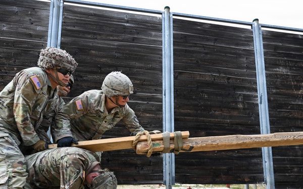 809th MRBC teamwork at Leaders Reaction Course