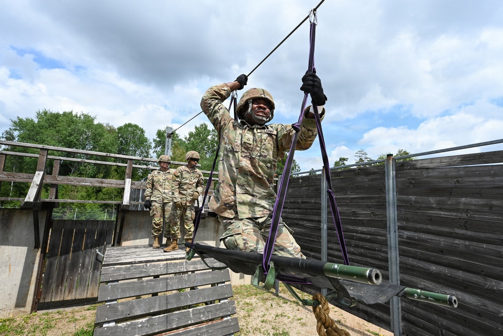 809th MRBC teamwork at Leaders Reaction Course