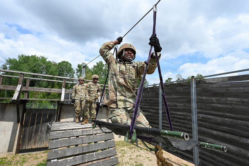 809th MRBC teamwork at Leaders Reaction Course