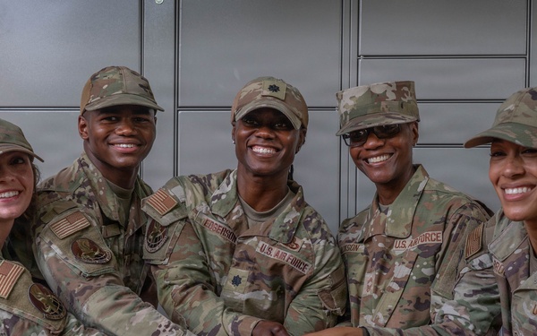 Team Ramstein unveils 24/7 smart lockers at North Side Post Office
