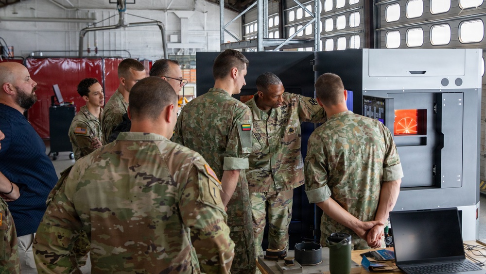 Lithuanian Delegation tours 21st Theater Sustainment Command Innovation Center