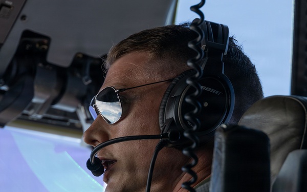 VMGR-152, VMFA-242 refuel aircraft during Valiant Shield