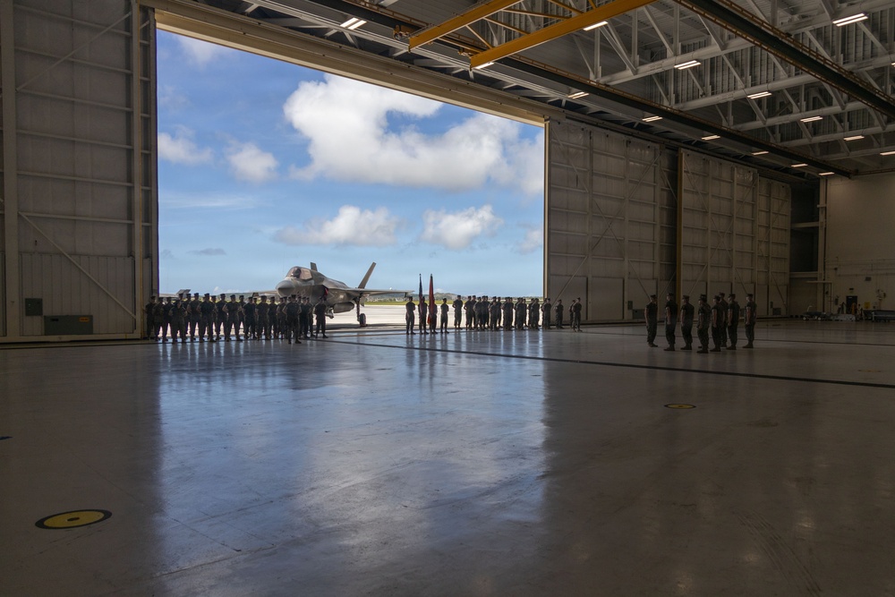 VMFA-242 hosts Change of Command ceremony in Guam