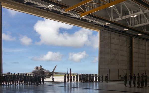 VMFA-242 hosts Change of Command ceremony in Guam