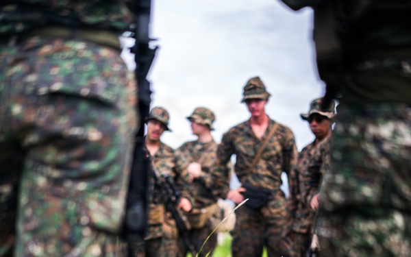 3rd Littoral Combat Team, Philippine marines conduct cover and concealment training during KAMANDAG 10