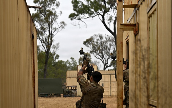 Southern Jackaroo 26: U.S. Army Soldier Defends During Simulated Attacks
