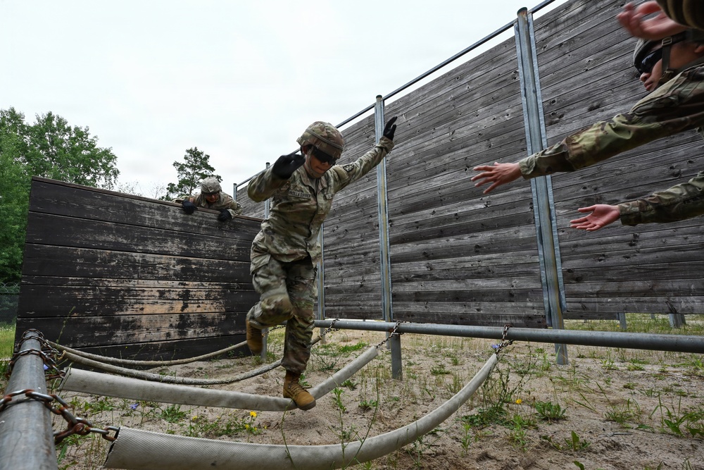 809th MRBC teamwork at Leaders Reaction Course