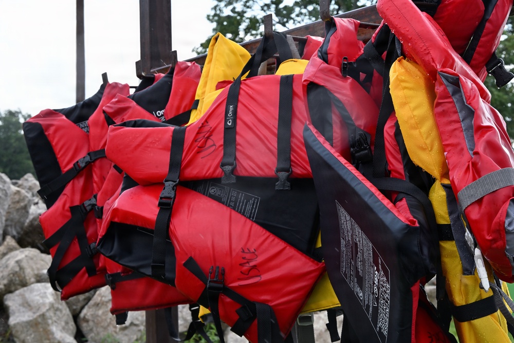Life jacket loaner boards provide recreation safety