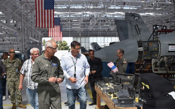 VADM Verissimo (Commander Naval Air Forces) at Fleet Readiness Center Southwest