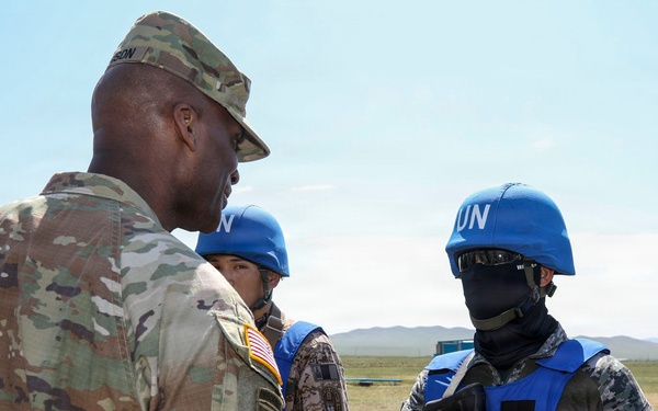 Gen. Brunson Engages with ROK Marines, Reinforces Combined Commitment at Khaan Quest 2026