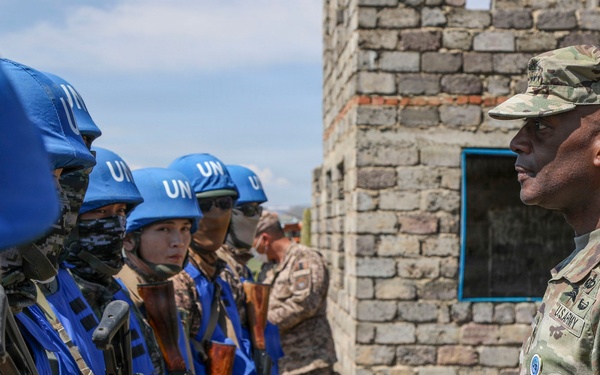 Gen. Brunson Engages with ROK Marines, Reinforces Combined Commitment at Khaan Quest 2026