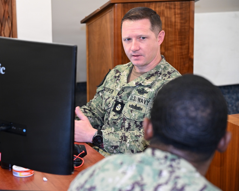PERS-407 Fleet Engagement visits NH Jacksonville