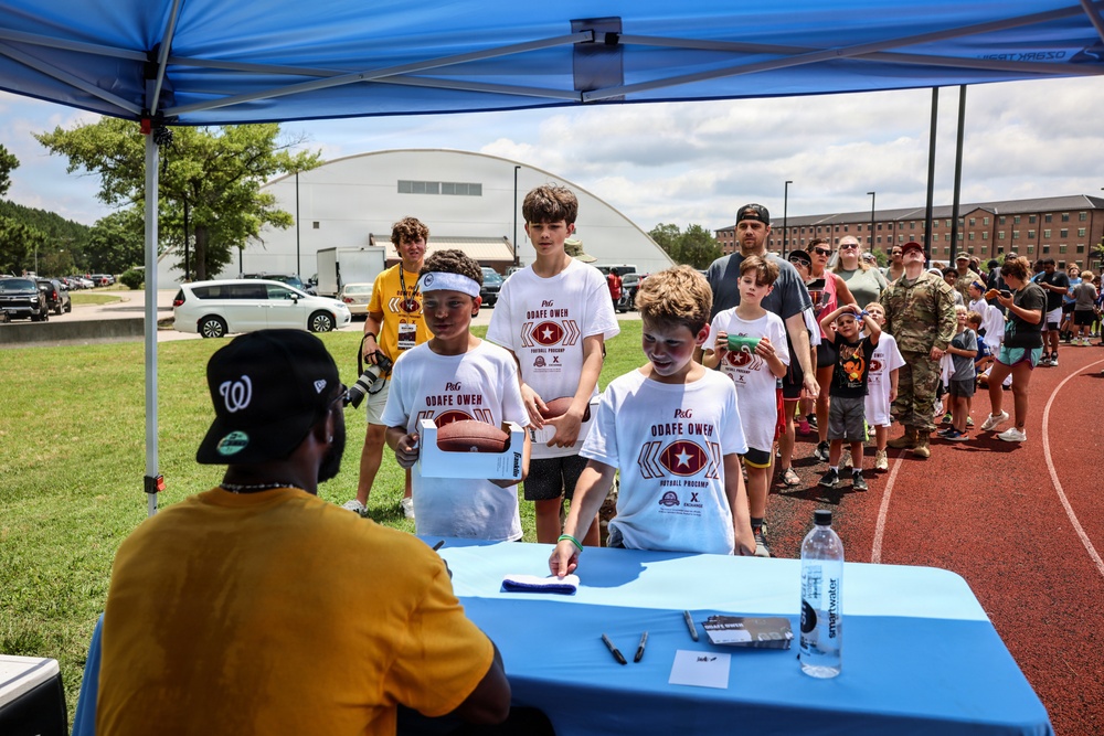 Fort Lee hosts Washington Commanders’ Odafe Oweh ProCamp for military children