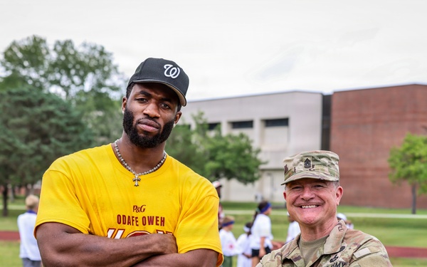 Fort Lee hosts Washington Commanders’ Odafe Oweh ProCamp for military children