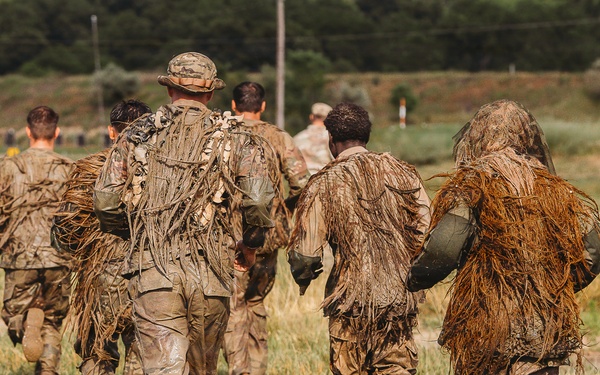 1-112th Infantry Recon squads conduct ‘ghillie wash’ training event