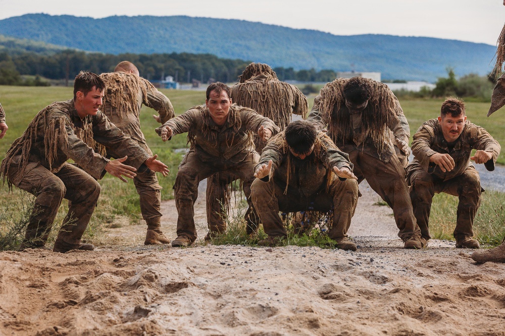 1-112th Infantry Recon squads conduct ‘ghillie wash’ training event