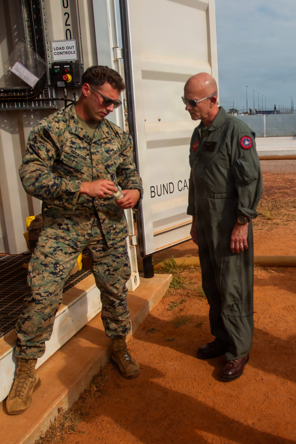 3rd MAW CG Meets with Marine Rotational Force-Darwin Marines