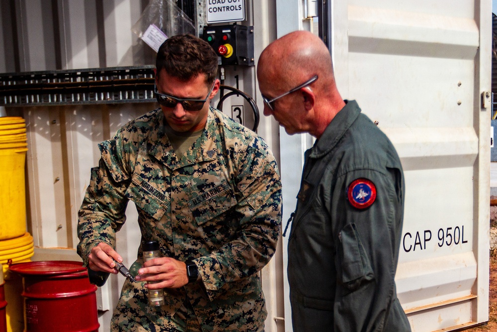 3rd MAW CG Meets with Marine Rotational Force-Darwin Marines
