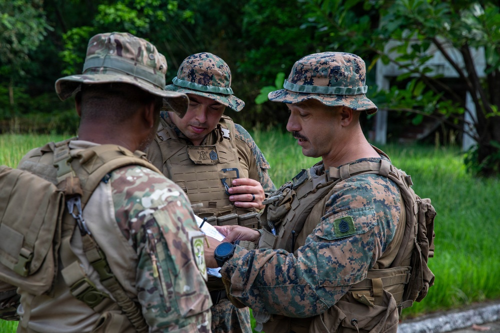 10th Marine Regiment conducts PEX with Panamanian partners