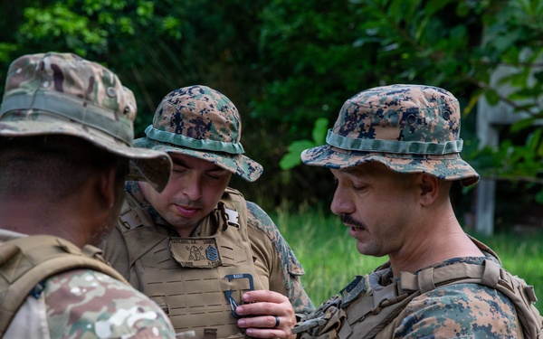 10th Marine Regiment conducts PEX with Panamanian partners