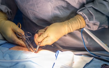 IKE conducts surgery-at-sea