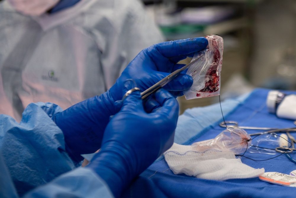 IKE conducts surgery-at-sea