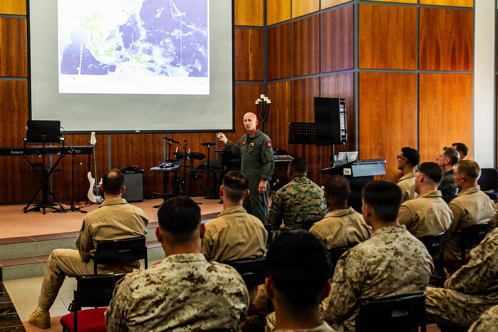 3rd MAW CG Recognizes VMFA-214 Marines aboard RAAF Base Tindal