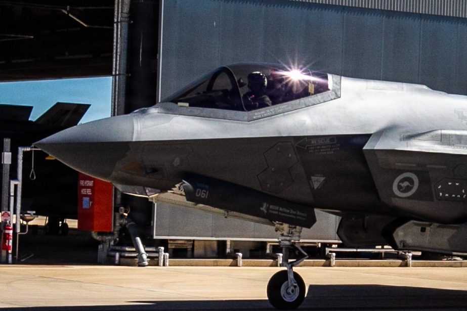 3rd MAW CG flies RAAF F-35A for Air Warfare Instructor Course