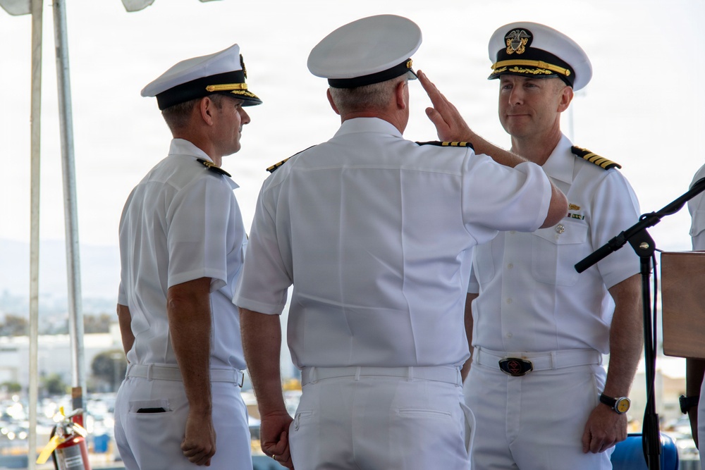 USS Omaha (LCS 12) Holds Change of Command Ceremony