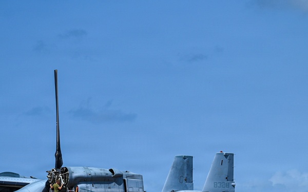 Joint Base Charleston C-17 lands in Puerto Rico in support of Venezuela