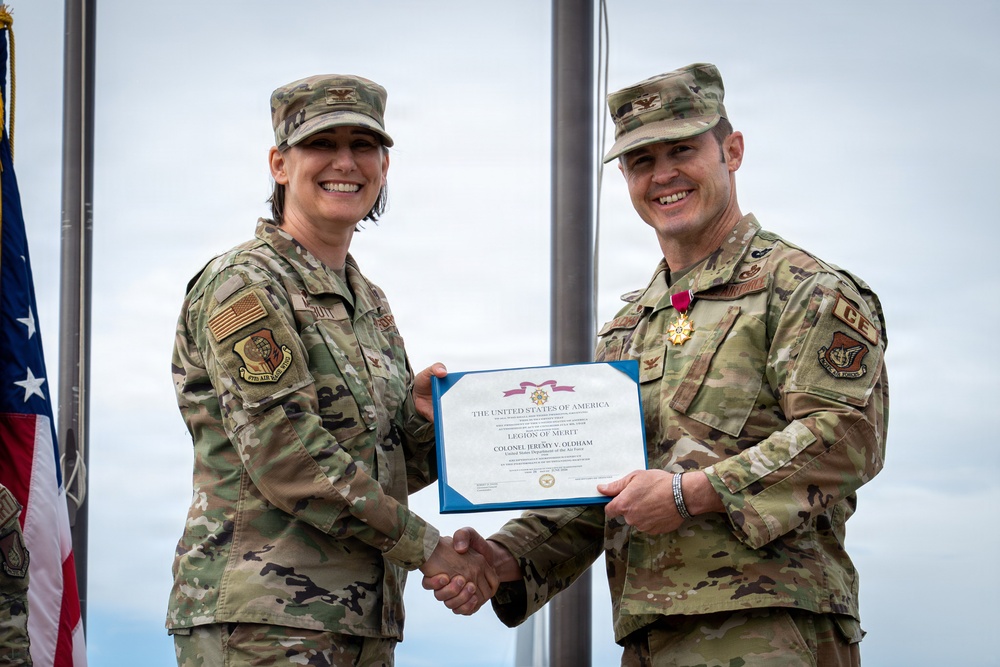 673d CEG hosts change of command