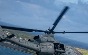 VMM-164 (Rein.), VMM-363 conduct joint air assault during RIMPAC
