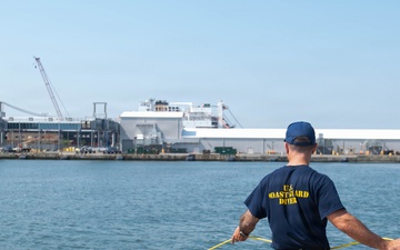 U.S. Coast Guard Dive Team Conducts Underwater Security Sweep for Sail 250