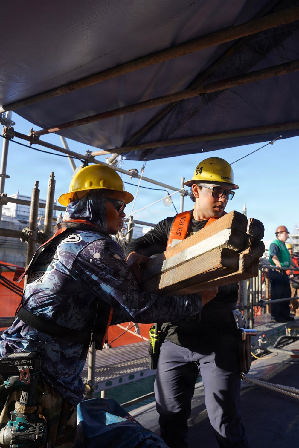 USS Illinois successfully undocks at Pearl Harbor Naval Shipyard