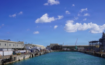 USS Illinois successfully undocks at Pearl Harbor Naval Shipyard