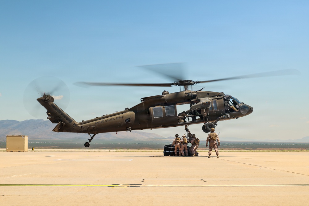 Support from above: JTF-SB Marines, Soldiers conduct HST training