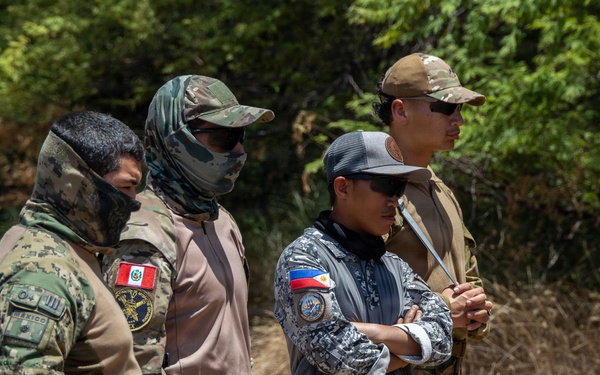Multinational Explosive Ordinance Disposal Technicians Train During RIMPAC 26