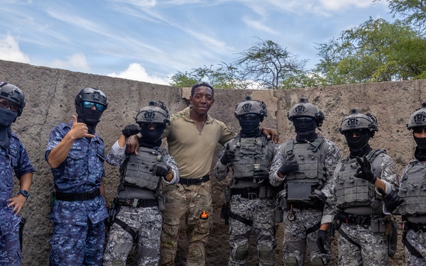 Multinational Explosive Ordinance Disposal technicians Train during RIMPAC 26