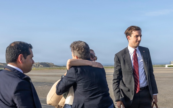 DoS visits Simon Bolivar International Airport