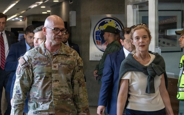 DoS visits Simon Bolivar International Airport