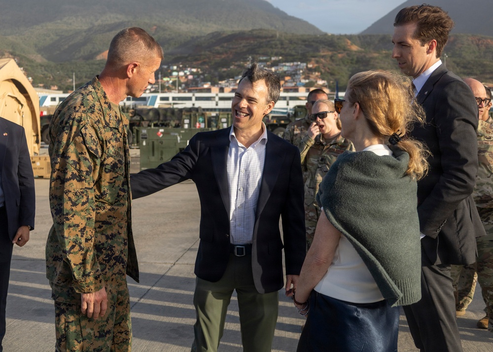 DoS visits Simon Bolivar International Airport