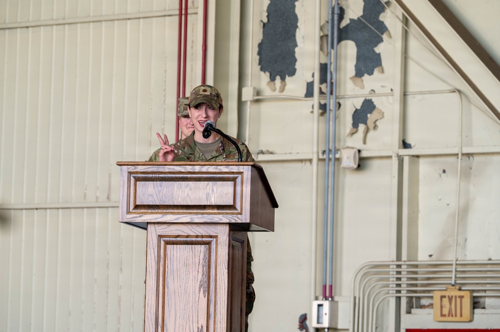 8 FSS welcomes new commander