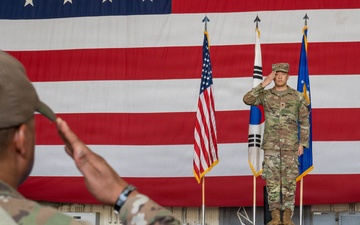 8 FSS welcomes new commander